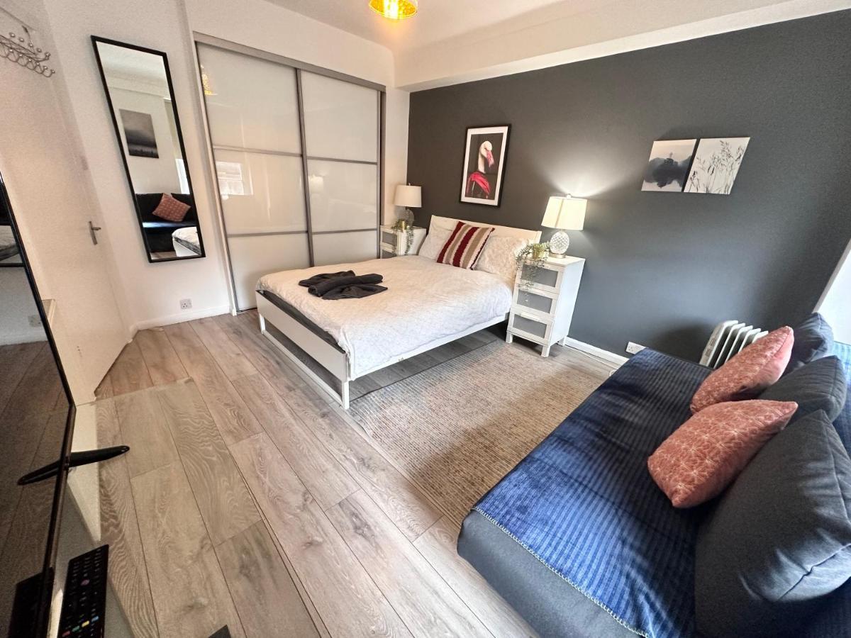 Lovely Compact Budget Flat In Central Apartament Londra